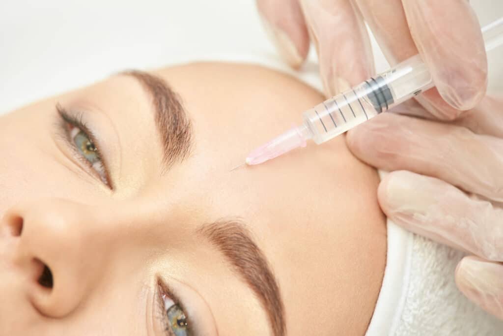Injections de Botox et rides du lion - Tarifs du Centre du Champ de Mars à Paris 15