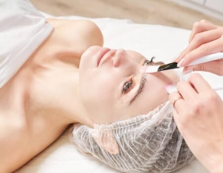 Quelle est la meilleure période pour un peeling du visage ? | Centre du Champ de Mars | Paris