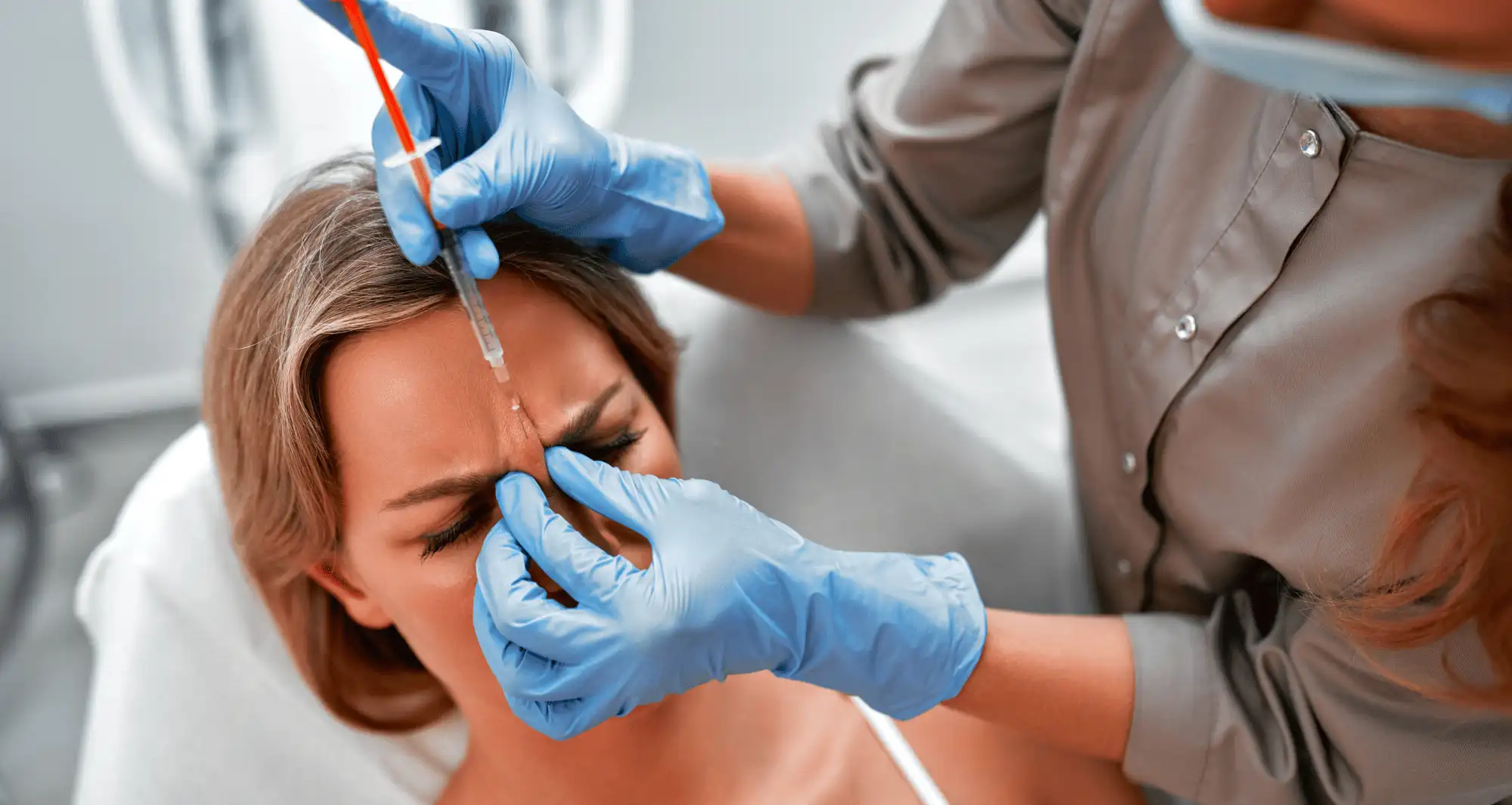 Botox front et rides du lion injection visage femme institut esthétique Paris résultat lissant