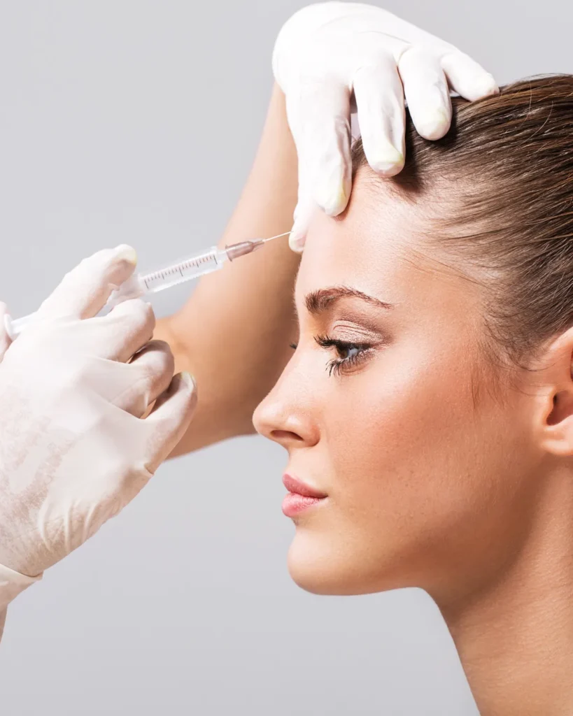 Injection de Botox au front pour traiter les rides horizontales d’expression